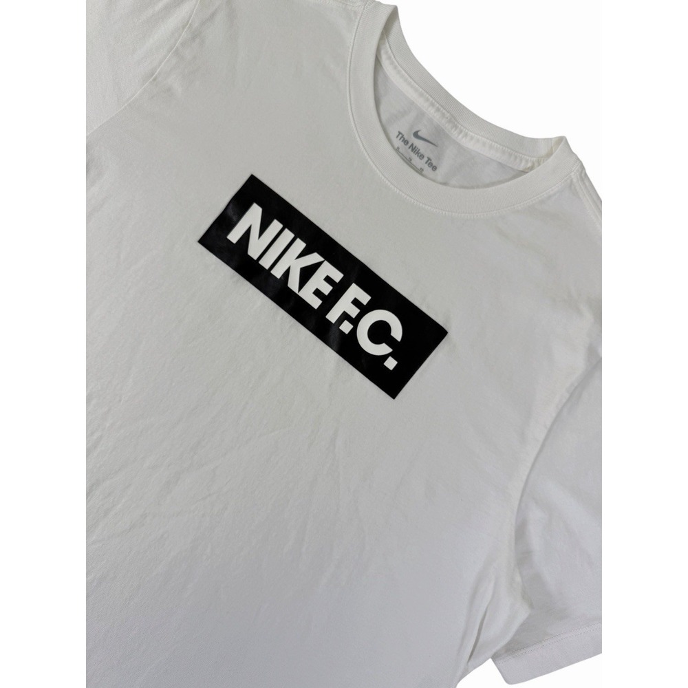 Nike F.C. Men's XL White Box Logo T Shirt Soccer Streetwear Short Sleeve Tee